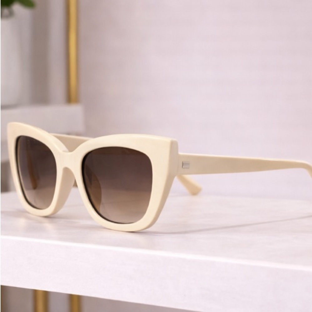 Chic Cream Sunglasses